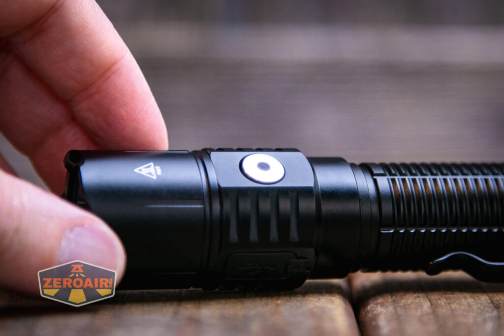 Soonfire MX75 flashlight side e-switch