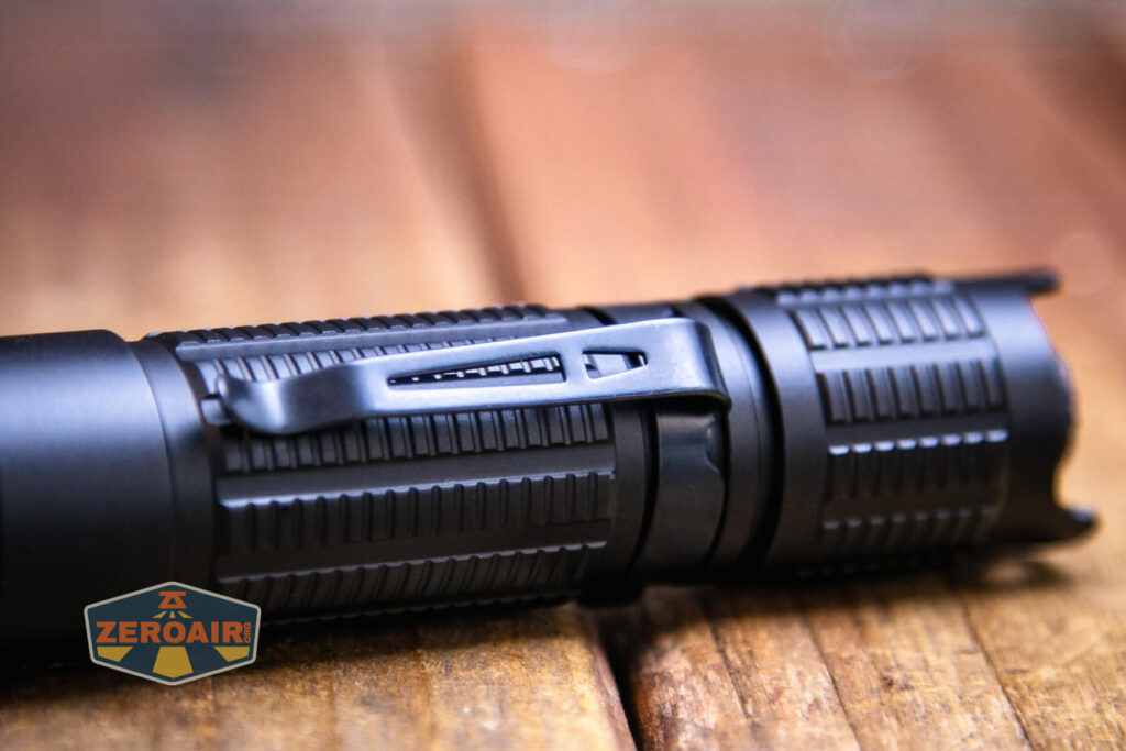 JETBeam BC20 TAC tactical flashlight pocket clip detail