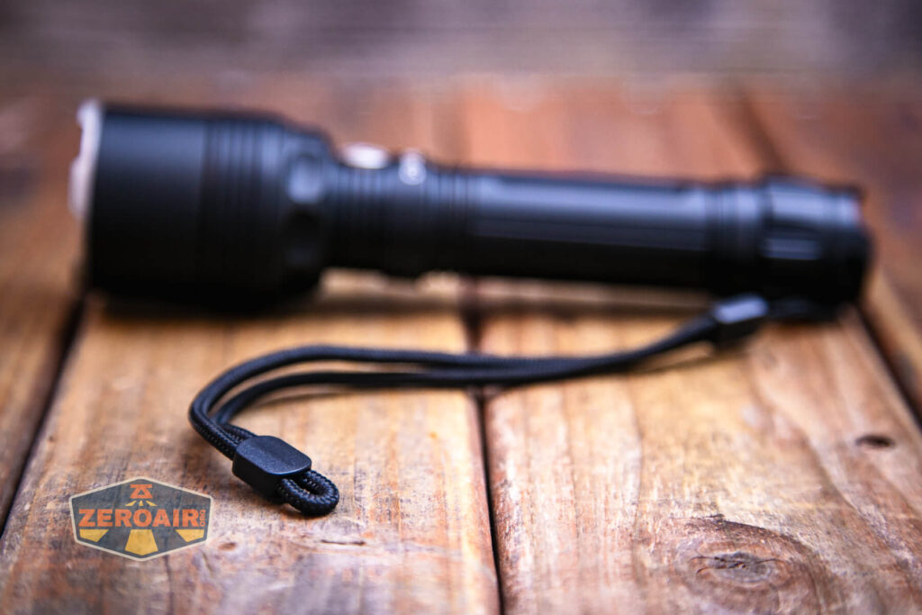 Cyansky H3 V2 flashlight lanyard installed