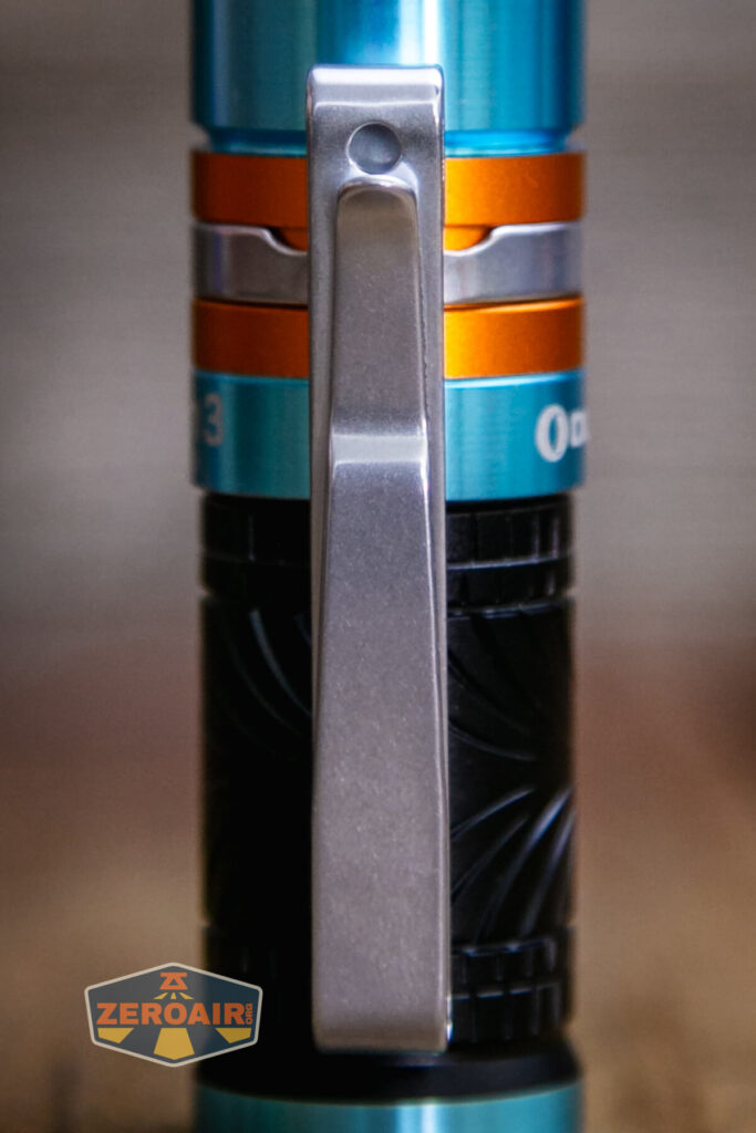 Olight Baton 3 Roadster pocket clip detail