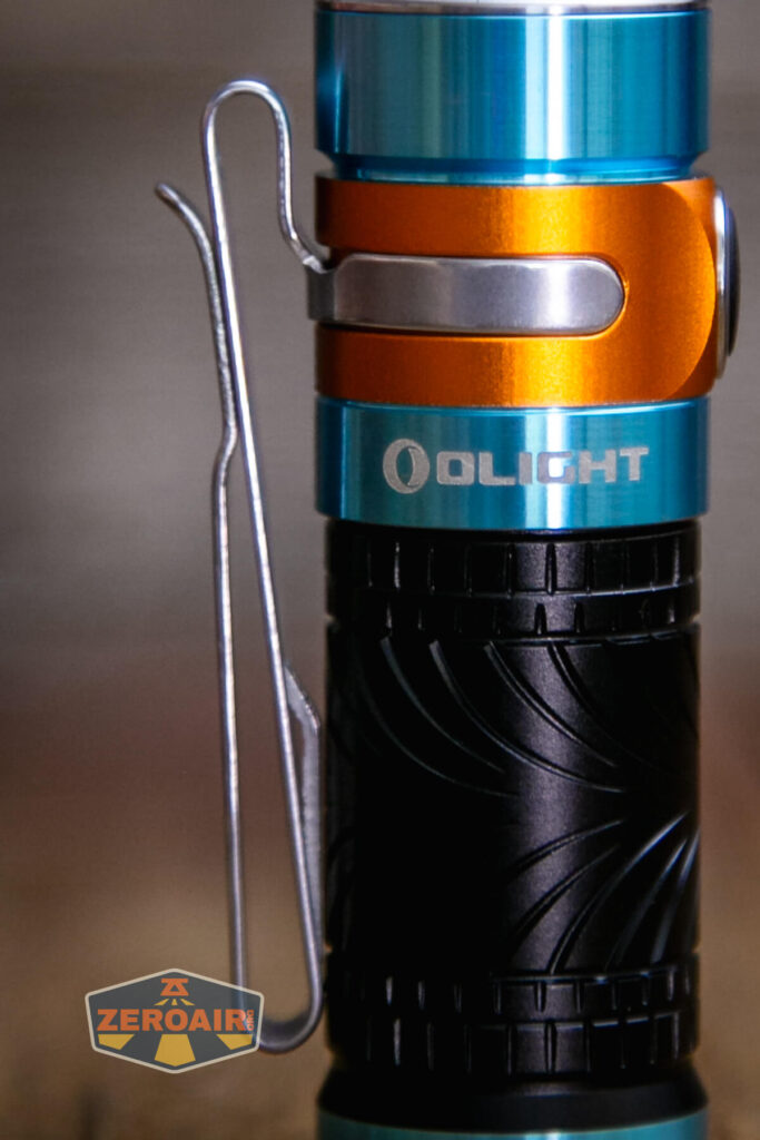Olight Baton 3 Roadster pocket clip detail