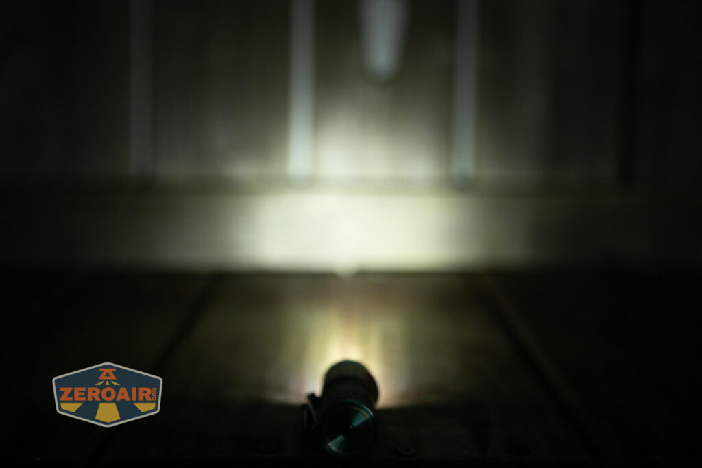 Olight Baton 3 Roadster emitter on