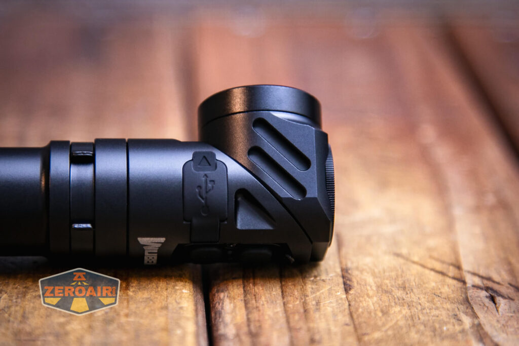 Wuben L1 dual beam flashlight twist head