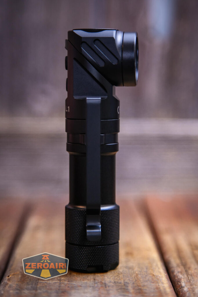 showing all sides with head twisted