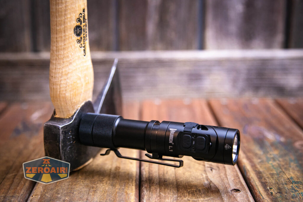 Wuben L1 dual beam flashlight tailcap magnet in action