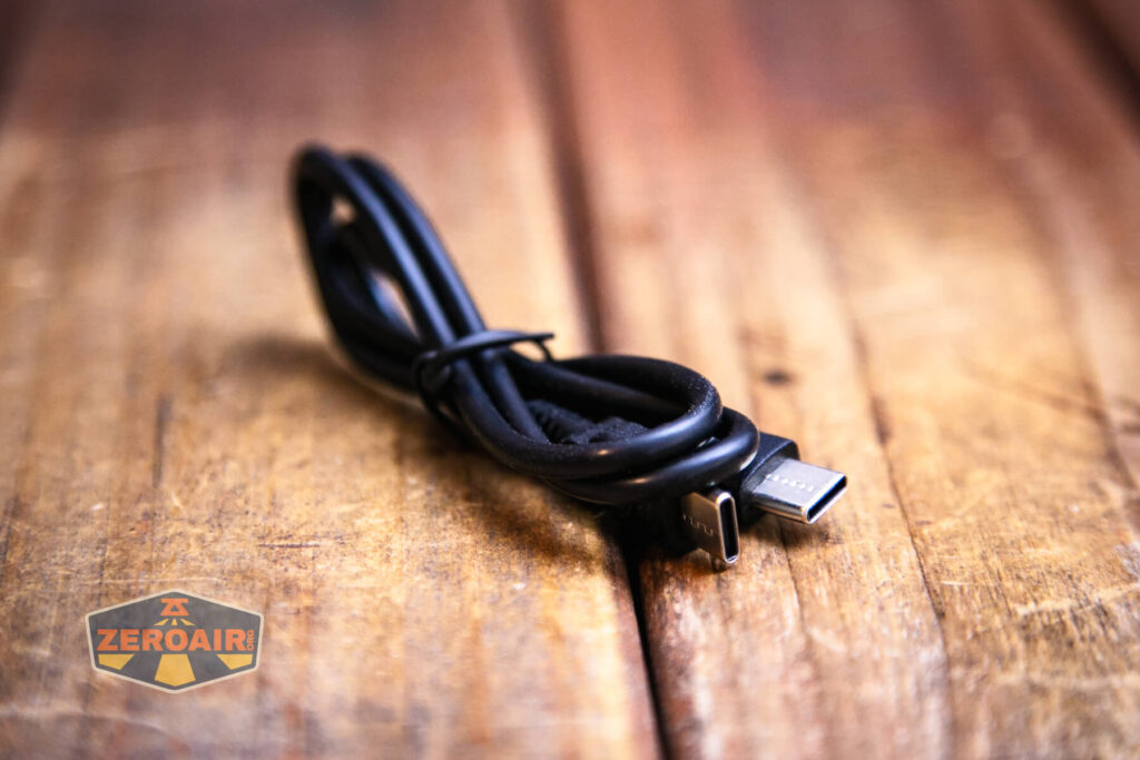 Wuben L1 dual beam flashlight charging cable