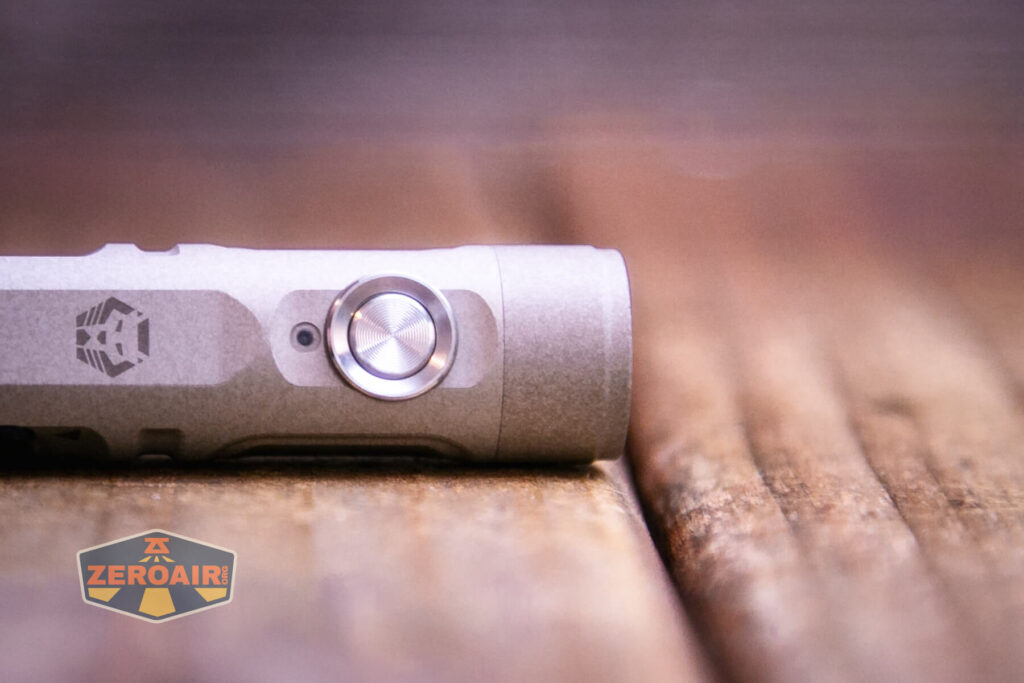 RovyVon A3 Pro MAO flashlight e-switch detail