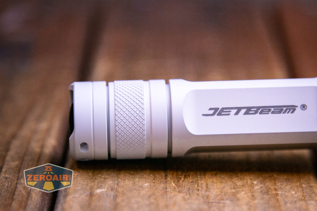 JETBeam M37 Crossbow flashlight tailcap gap for pocket clip