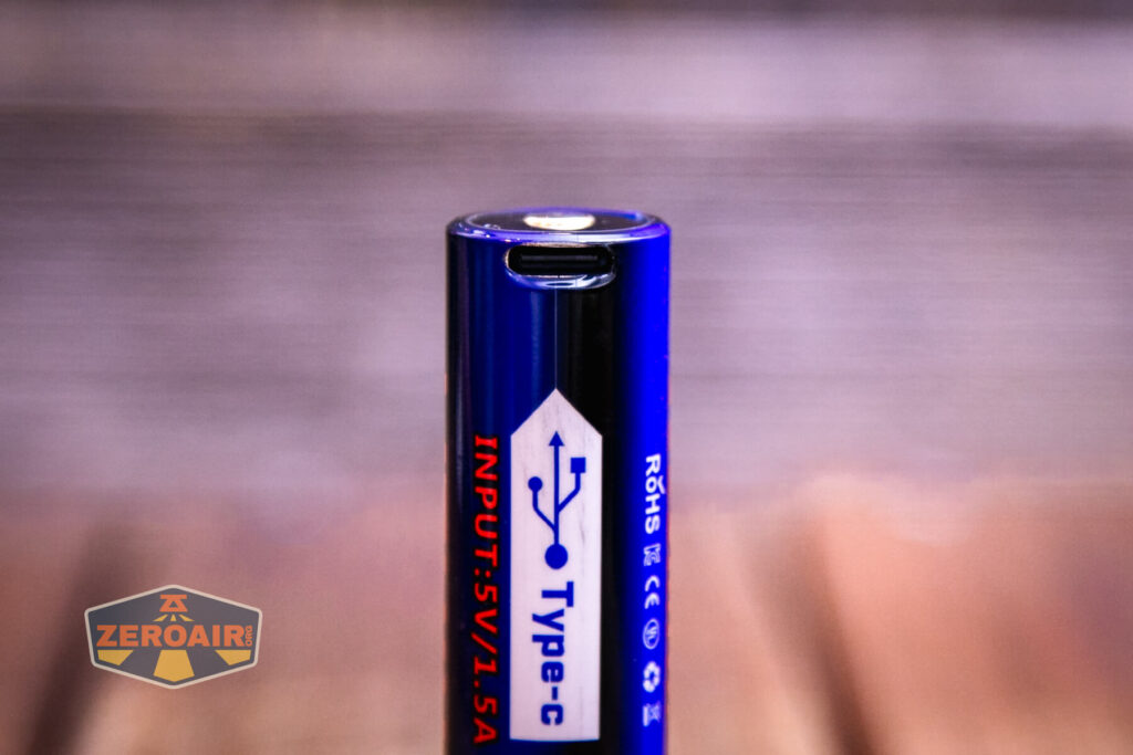 JETBeam M37 Crossbow flashlight usb-c charging on cell