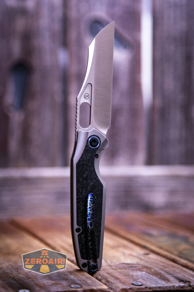 Kansept Tuckamore titanium knife tailstanding!