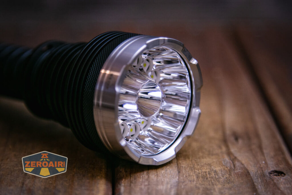 Nightwatch NS14R flood flashlight emitter array side view