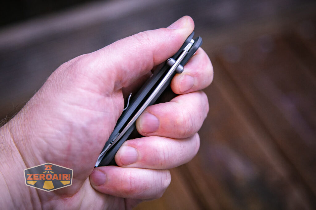 Vosteed Mini Nightshade knife in hand