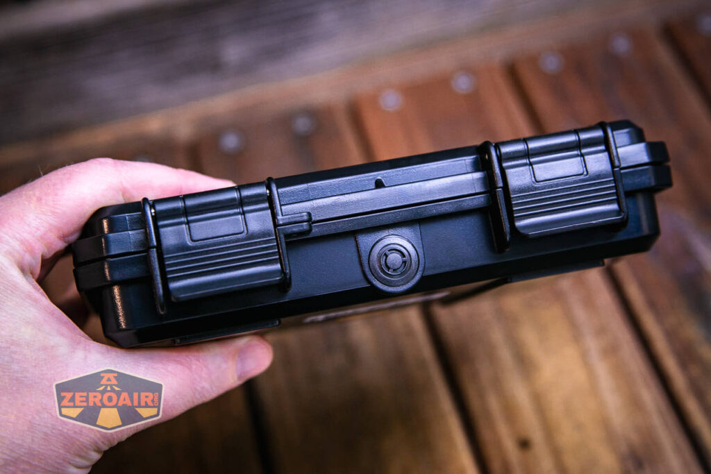 Acebeam Terminator M1 flashlight plastic case locks