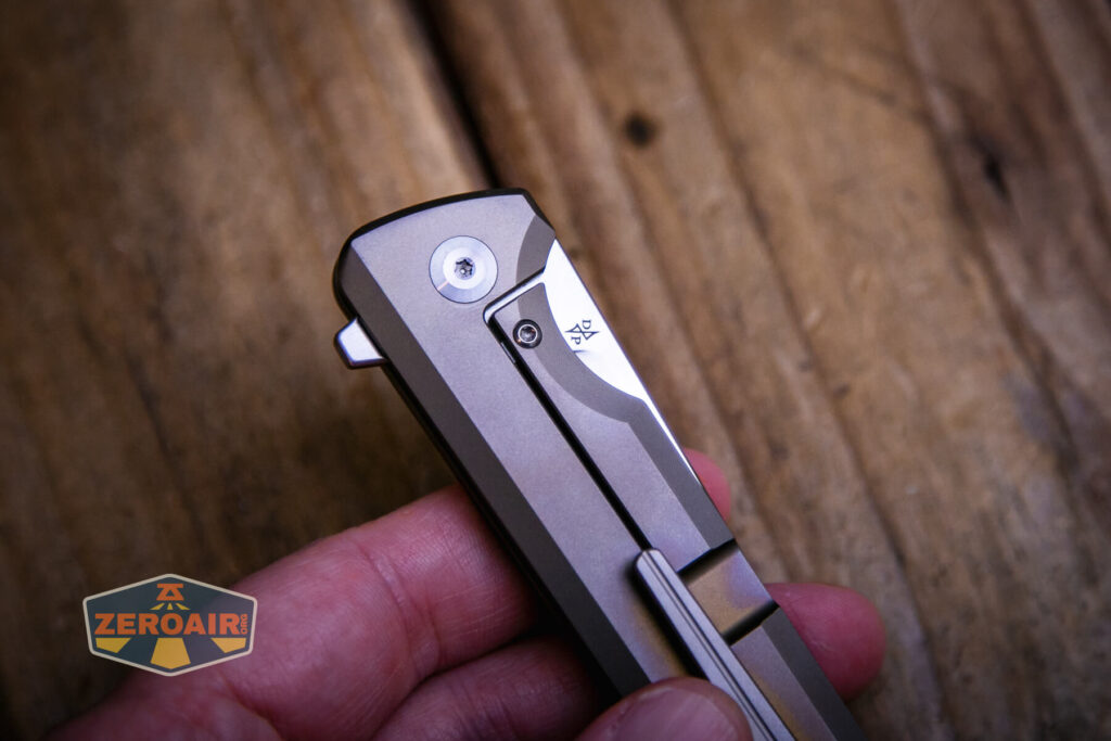 Kansept Anomaly titanium knife Dirk logo and lock edge