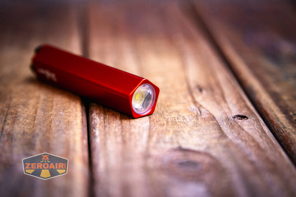 Olight Diffuse EDC Pocket flashlight TIR detail