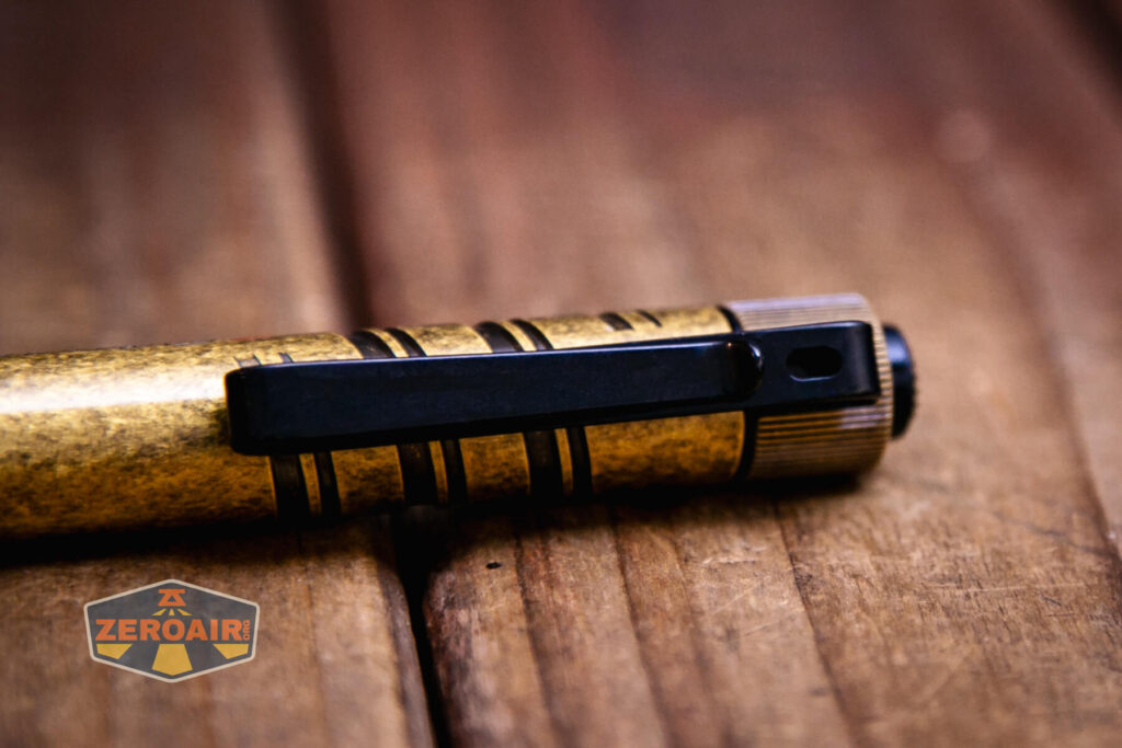 Olight i3T 2 EOS flashlight pocket clip detail