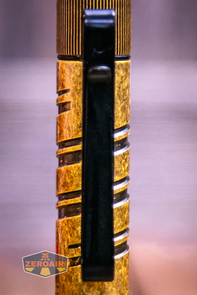Olight i3T 2 EOS flashlight pocket clip detail