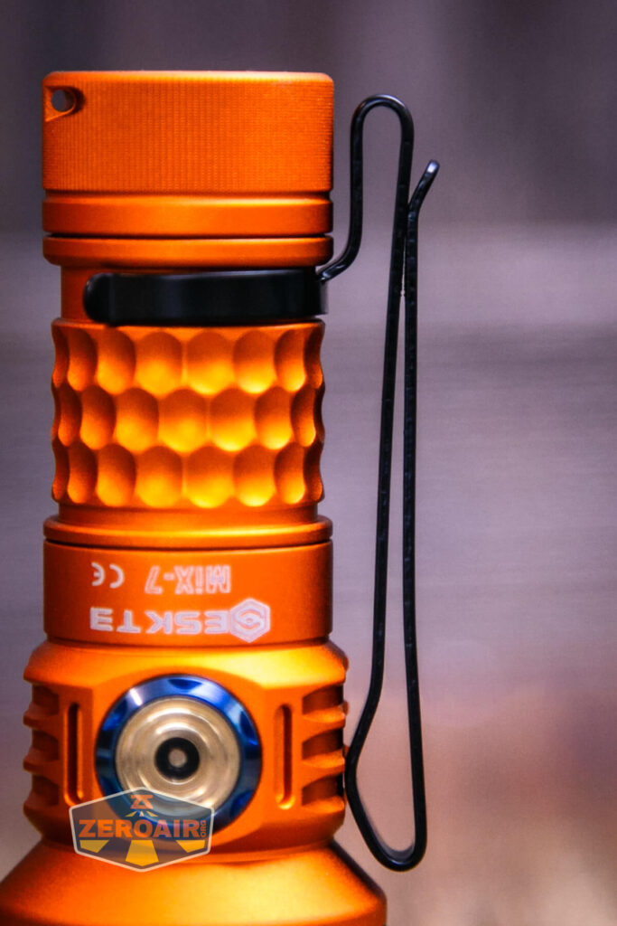 Skilhunt MiX-7 Multi-color Nichia pocket clip detail