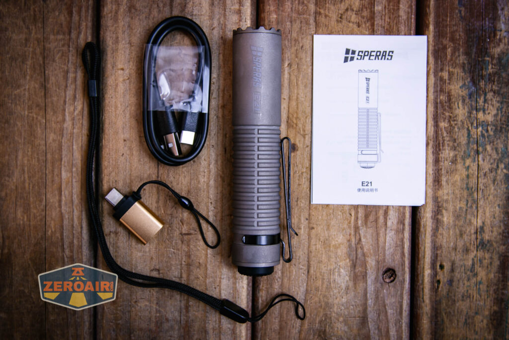 Speras E21 Titanium flashlight what's included