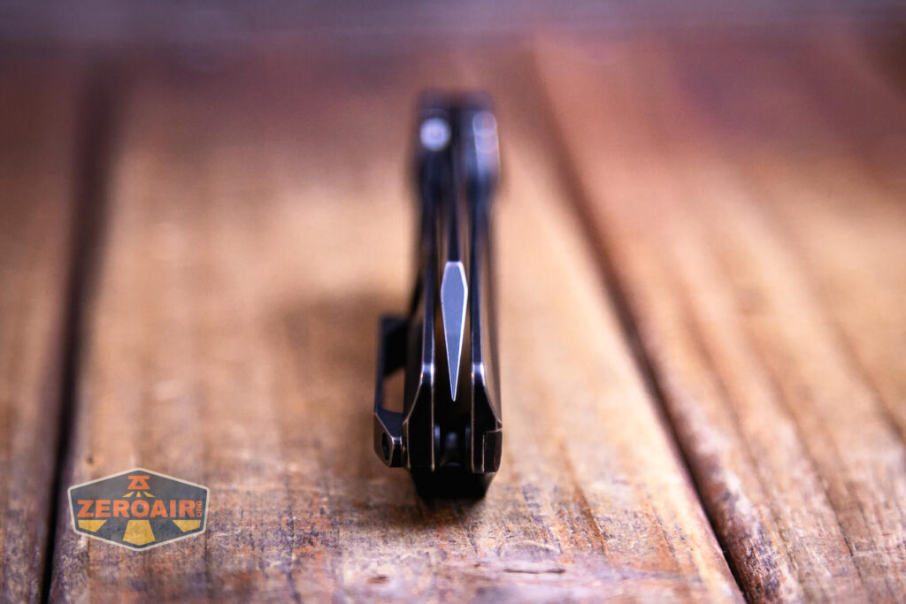 Kansept Shard blackwashed titanium knife blade centering detail