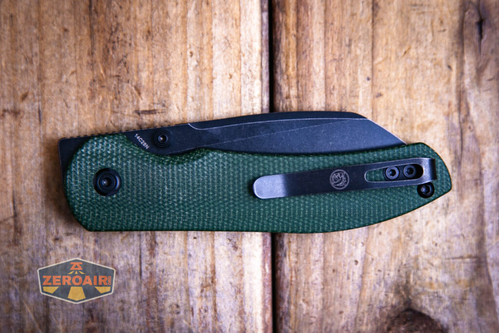 closed showing both sides