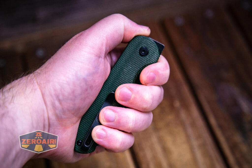 Vosteed Thornton Trek lock knife in hand