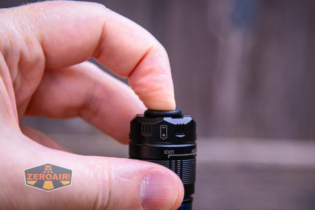 Wuben T4 tactical flashlight clicky actuation