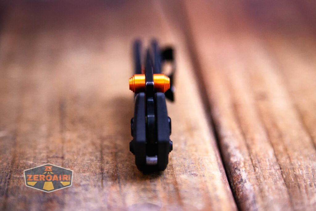 Vosteed Mini Psyop knife pivot end view