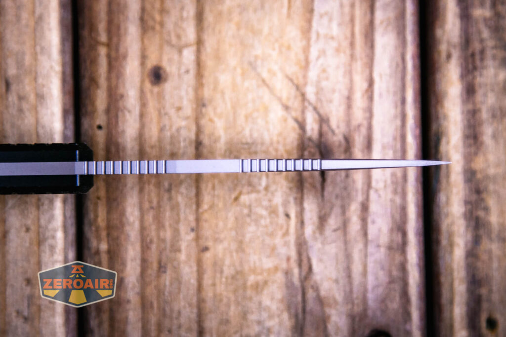 Vosteed Mink fixed-blade knife  jimping on blade