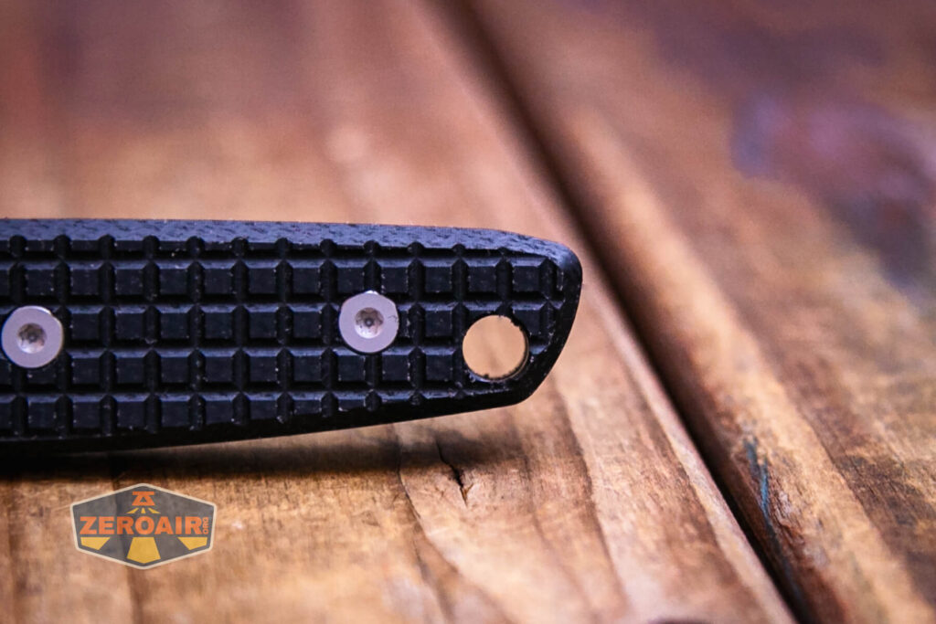 Vosteed Mink fixed-blade knife lanyard hole