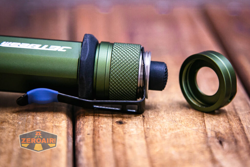 JETBeam M37 Pro flashlight pocket clip removal