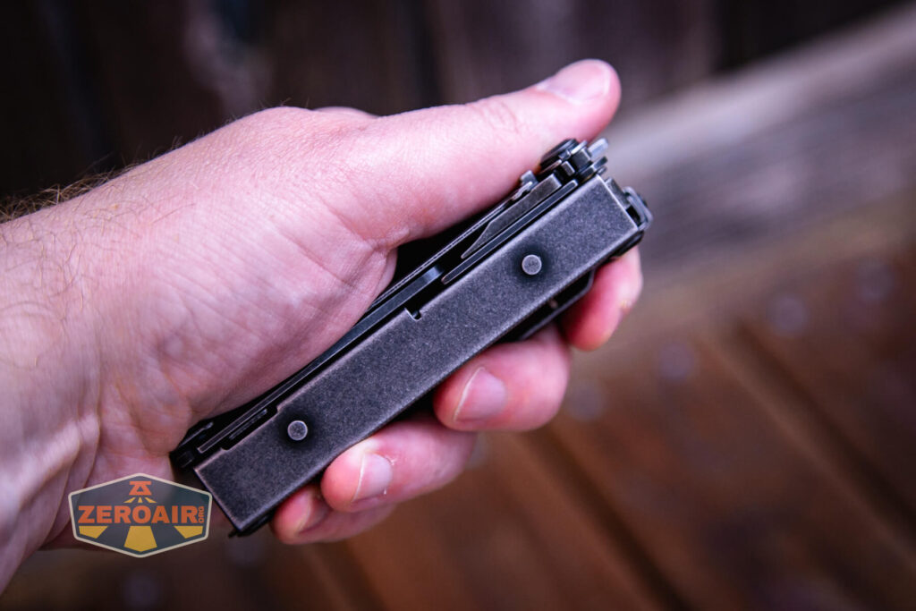 Nextorch Pioneer MT20 Multi-Tool in hand