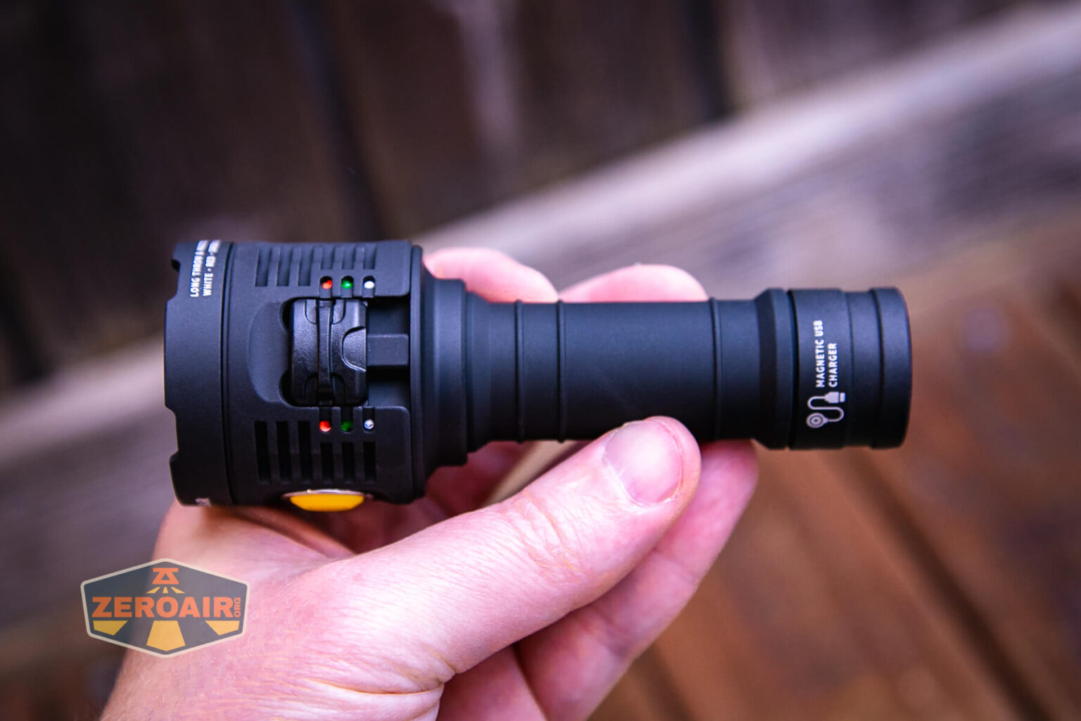 ArmyTek Lampe de poche Bear WRG - acheter sur
