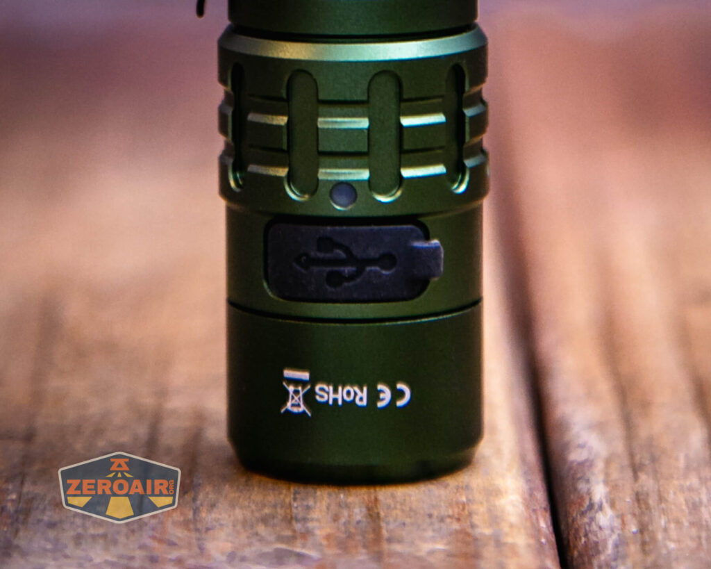 Wurkkos TD02 Green flashlight charging port