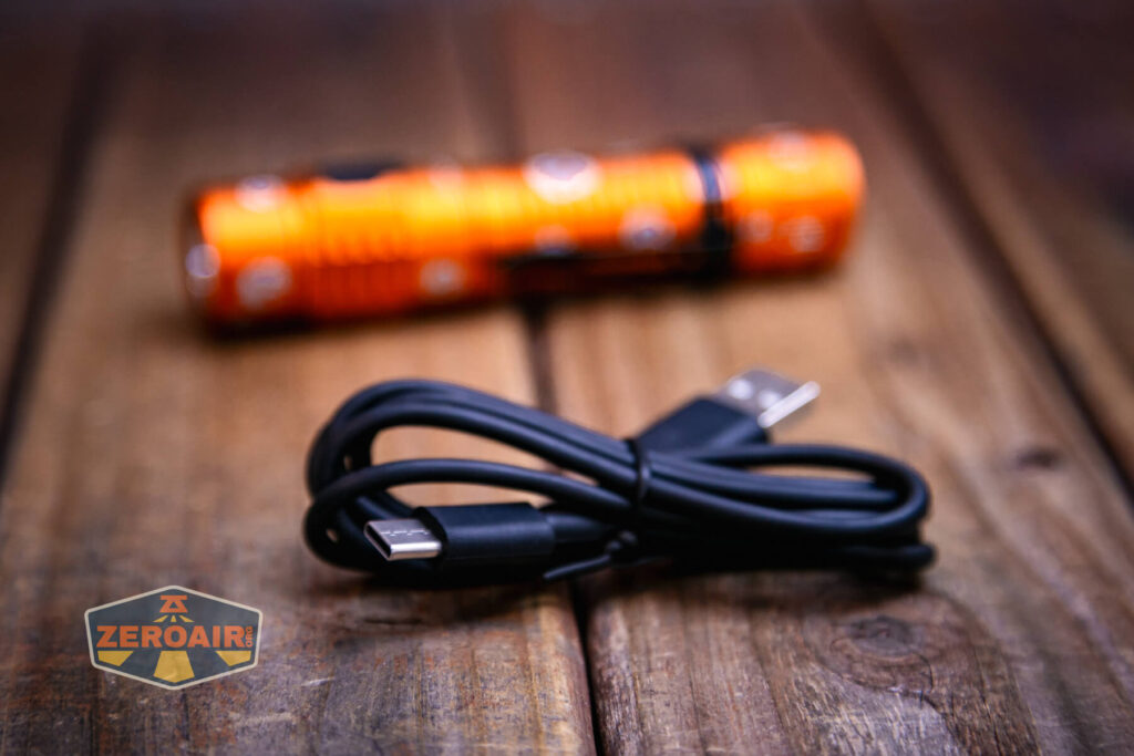 Wurkkos FC11C Halloween flashlight charging cable