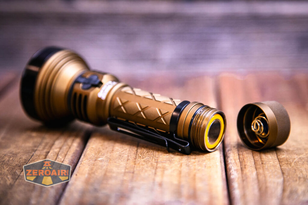 Skilhunt EC500 Coyote neutral white flashlight with included 21700 installed