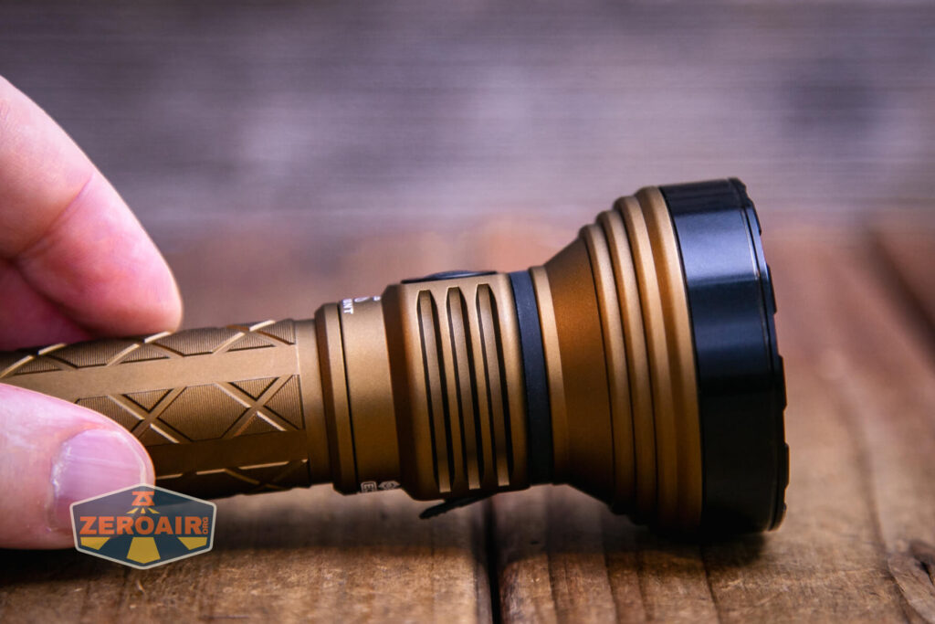 Skilhunt EC500 Coyote neutral white flashlight e-switch profile