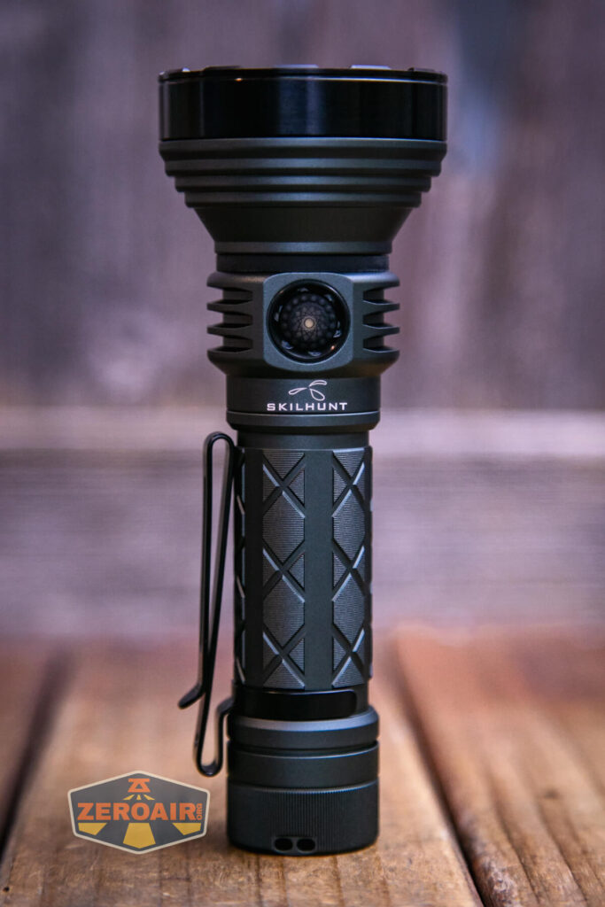 Skilhunt EC500 warm white flashlight showing all sides