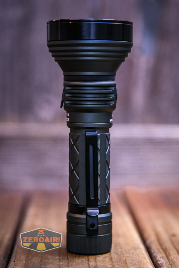 Skilhunt EC500 warm white flashlight showing all sides