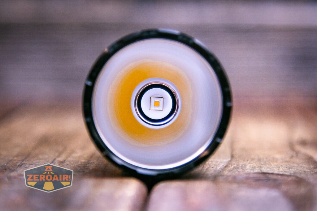 Skilhunt EC500 warm white flashlight emitter detail