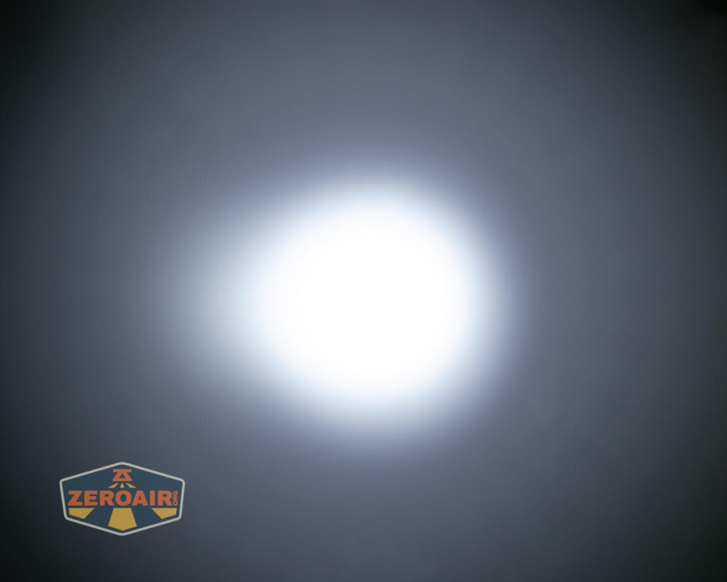 Wurkkos TS10 SG flashlight beamshots on ceiling