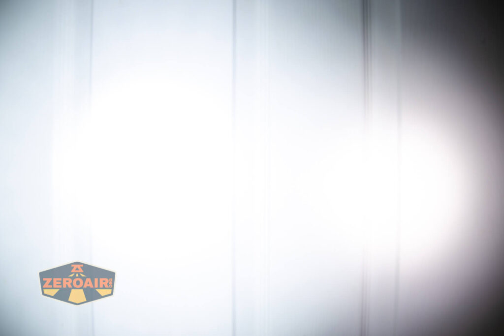 Wurkkos TS10 SG flashlight beamshots compared to nichia 219b