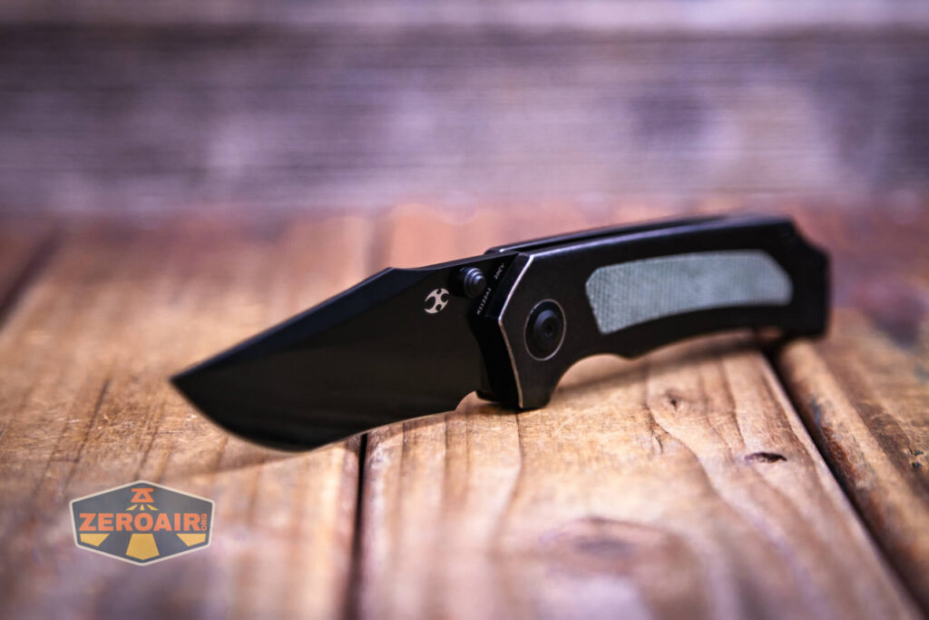 Kansept Fermi knife three quarter view