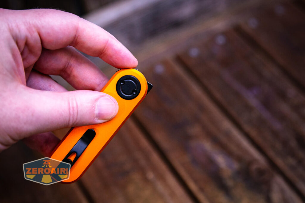 Vosteed Corgi V knife flip action with whiskers