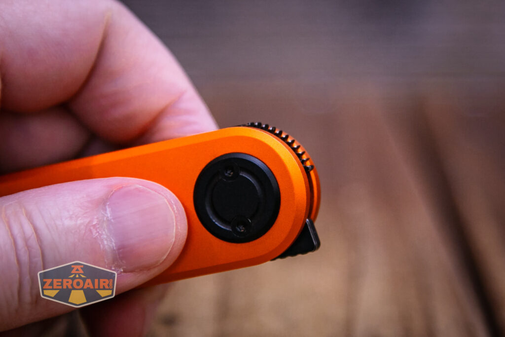 Vosteed Corgi V knife whisker detail