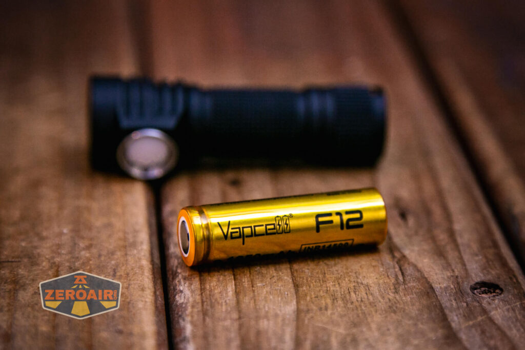 Emisar D3AA 4500K flashlight with Vapcell 14500