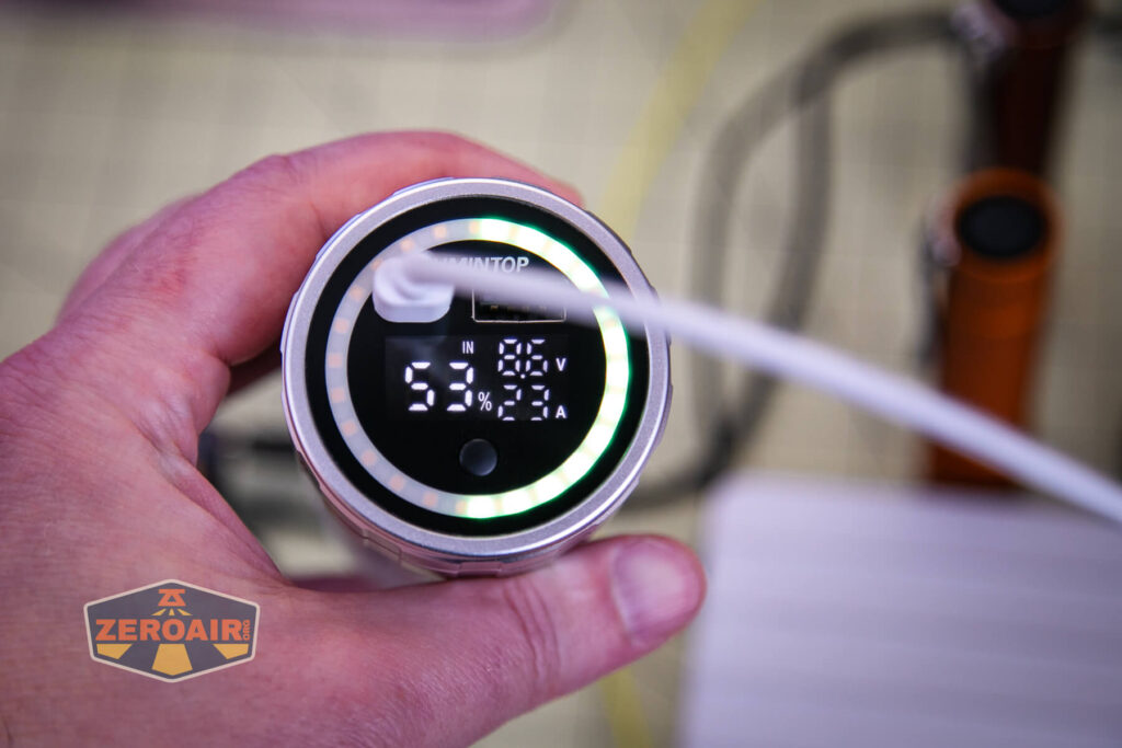 Lumintop Aurora flashlight powerbank charging in progress