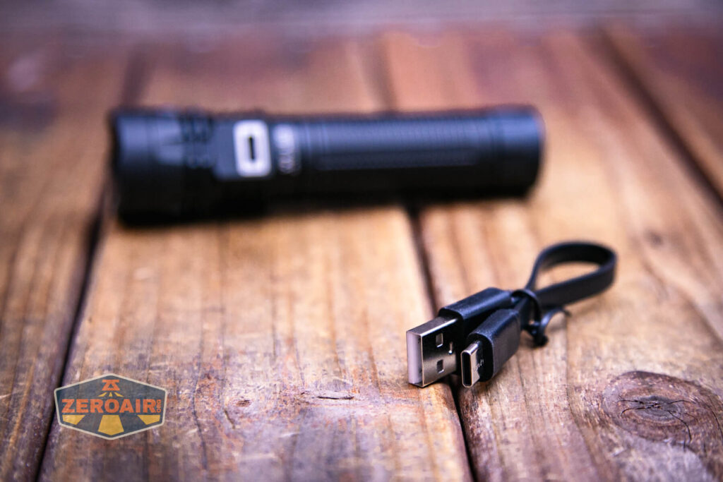 Lumintop W1 LED flashlight charging cable