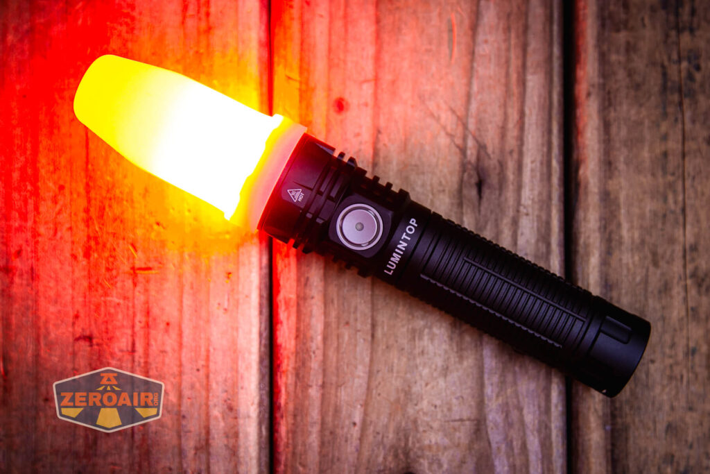 Lumintop W1 flashlight emitters on with diffuser