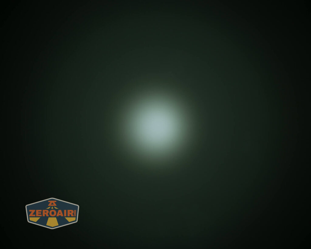 Lumintop GT18 flashlight beamshots on ceiling